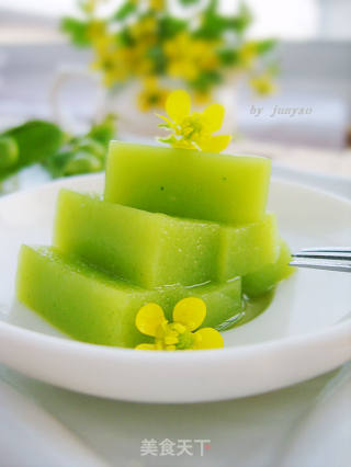 The Most Beautiful April Day in The World-mint and Green Bean Cake recipe