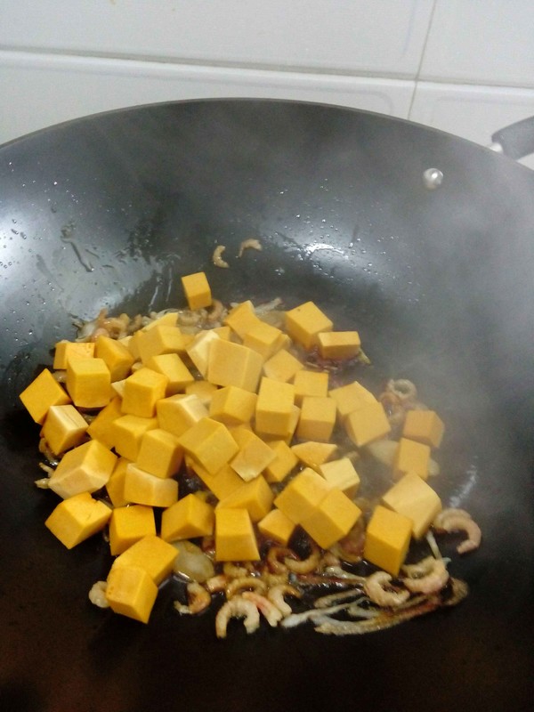 Pumpkin Sea Rice Scallion Soup recipe