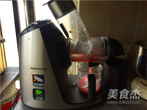 Sydney Pomegranate Juice recipe