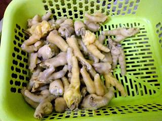 Homemade Garlic Hot and Sour Chicken Feet recipe