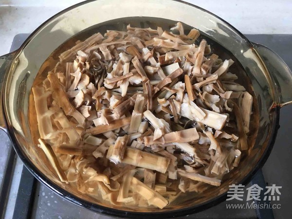 Stir-fried Dried Bamboo Shoots recipe