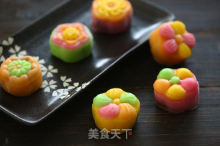 Colorful Three-dimensional Moon Cakes recipe