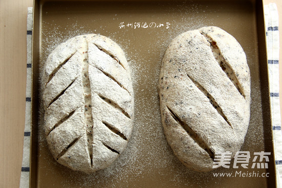 Whole Wheat Black Sesame Buns recipe