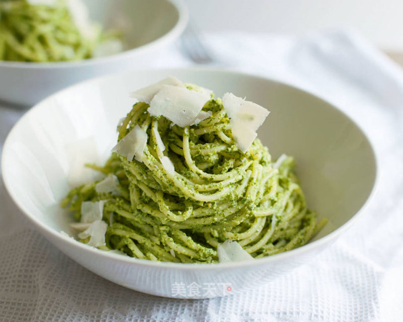 Basil Cheese Spaghetti-italian Classic Green Sauce recipe