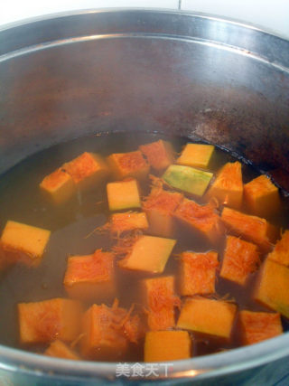 Pumpkin Soup with Mung Beans and Rice recipe