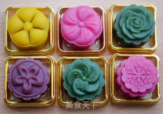 #新良第一节烤大赛# Peach Mountain Skin Moon Cakes recipe