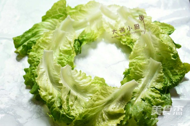 Christmas Wreath Salad recipe
