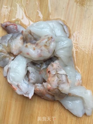 Stir-fried Shredded Lettuce with Fresh Shrimp recipe