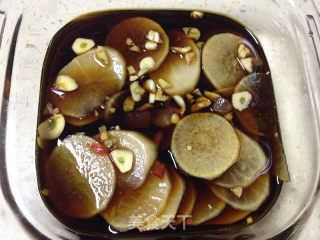 White Radish Soaked in Vinegar and Rock Sugar that is More Delicious Than Sour Radish recipe