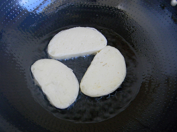 Fried Steamed Bun Slices recipe