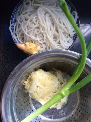 Fried Noodles with Sauerkraut recipe