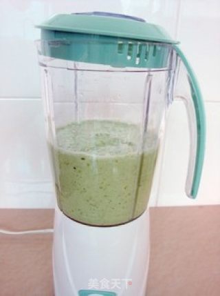 Elegant and Refreshing Edamame and Cabbage Soup recipe