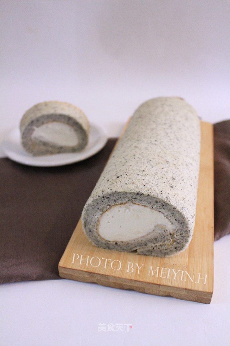 Sesame Cake Roll recipe