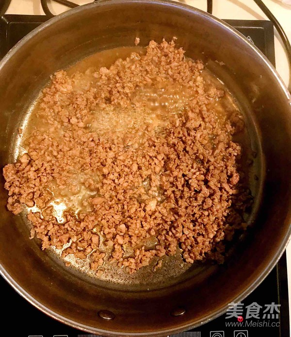 Spicy Minced Pork Hand Rolled Noodles recipe