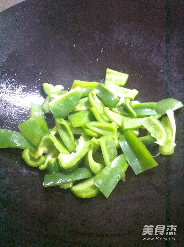 Stir-fried Pork with Green Pepper recipe