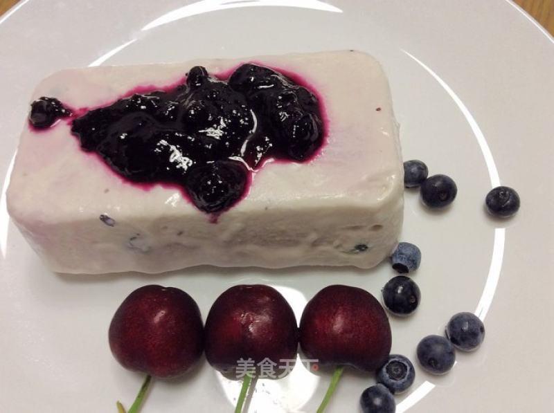 Blueberry Yogurt Ice Cream (eggless Version) By: Special Writer for Blueberry Food recipe