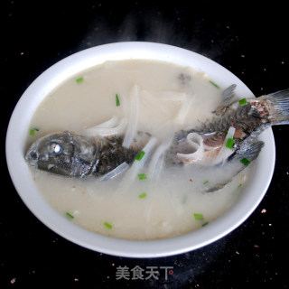 Sweet Crucian Carp Soup recipe