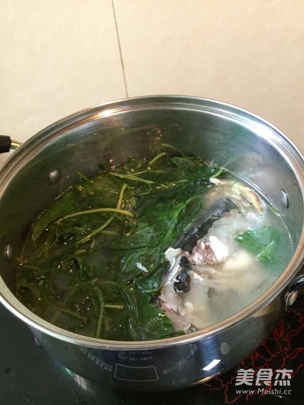 Chili Leaf Fish Head Soup recipe