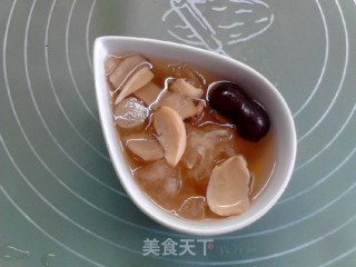 Polygonatum, Lily, Red Date and White Fungus Soup recipe