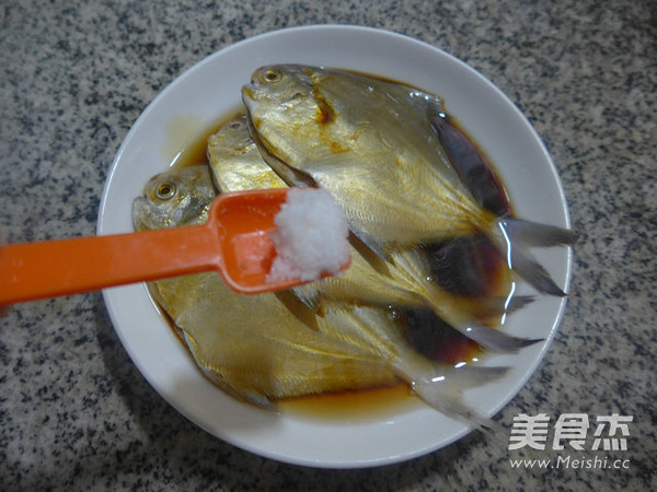 Steamed Pomfret recipe