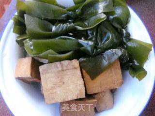 Tofu Seaweed Soup recipe