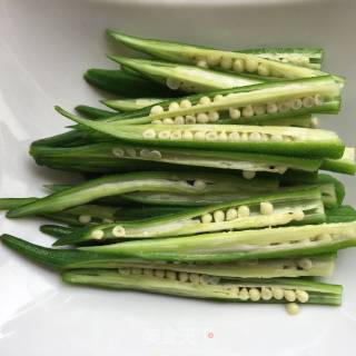 Okra with Shrimp Sauce recipe