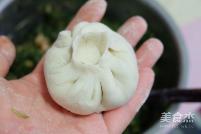 Pork Shepherd's Purse Buns recipe