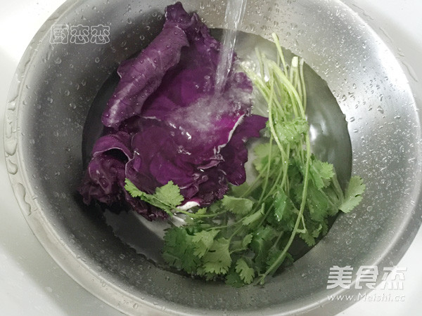 Purple Cabbage Mixed with Tofu Shreds recipe