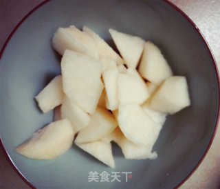 White Fungus, Snow Pear and Lotus Seed Soup recipe