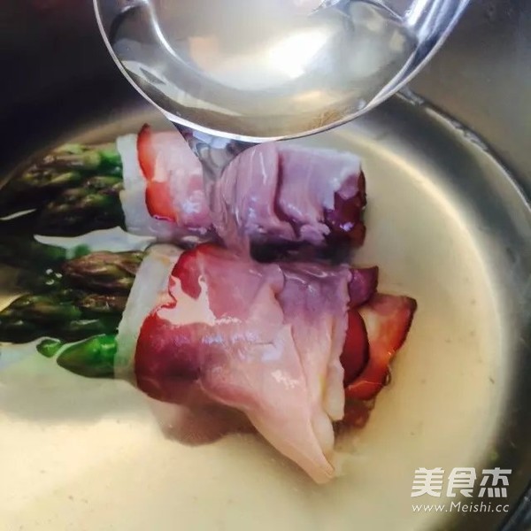 Green Bamboo Shoots with White Sauce recipe