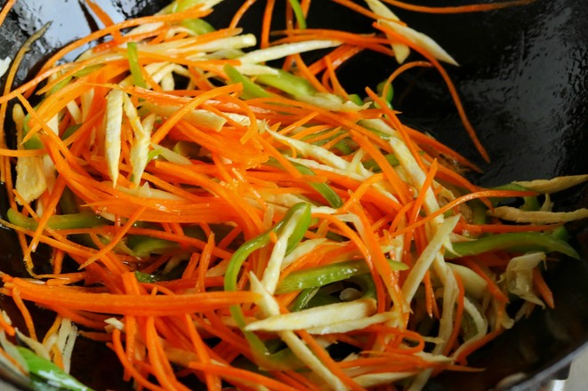 Spicy Vegetable Fried Noodles recipe