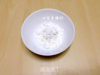 Flower-shaped Coconut Milk Parfait recipe