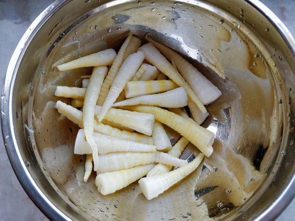 Braised Bamboo Shoots with Ham recipe