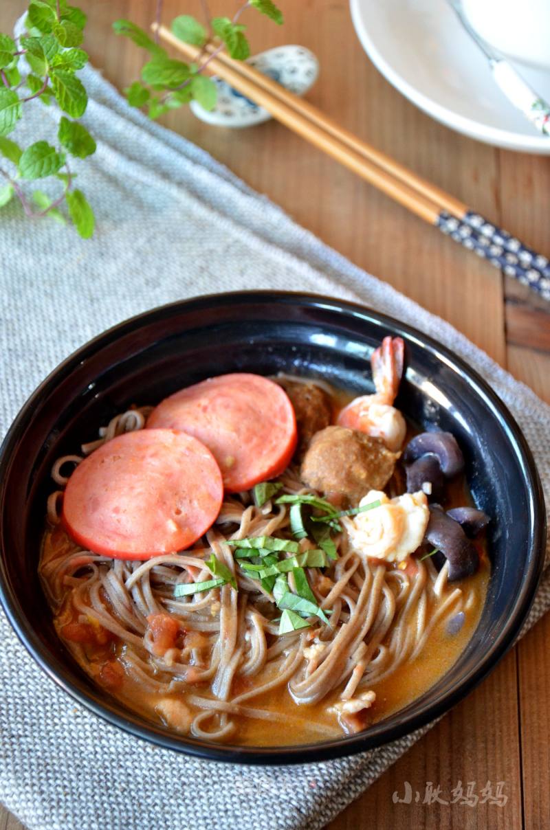 Noodles in Sour and Spicy Tomato Sauce recipe