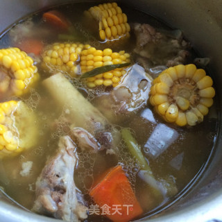 Corn and Radish Bone Soup recipe