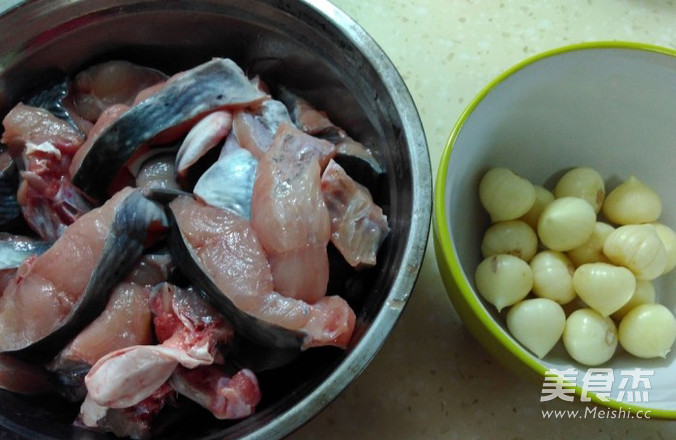 Braised Tongs Fish with Garlic recipe