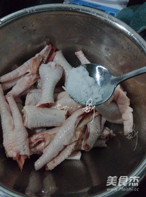 Homemade Pickled Chicken Feet recipe