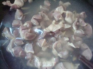 Stir-fried Chicken Gizzards with Green Peppers recipe