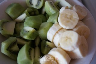 Kiwi Soy Milkshake recipe