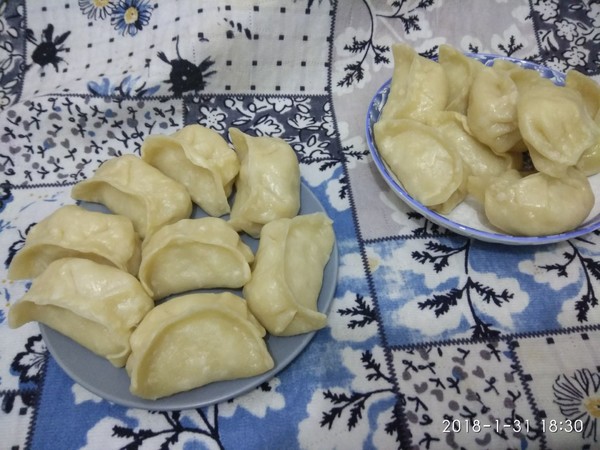 Hot Noodles and Steamed Dumplings recipe