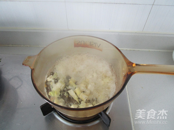 Fried Pork with Bamboo Shoots and Sauce recipe