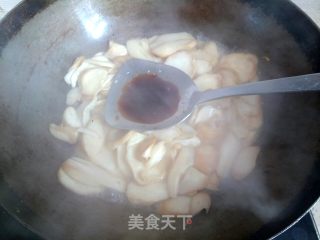 Scrambled Eggs with Pleurotus Eryngii and Hot Pepper recipe