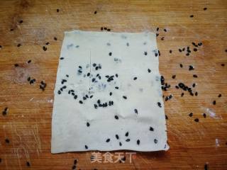 Variety of Wonton Wrappers: Thin Crispy Burnt Leaves recipe