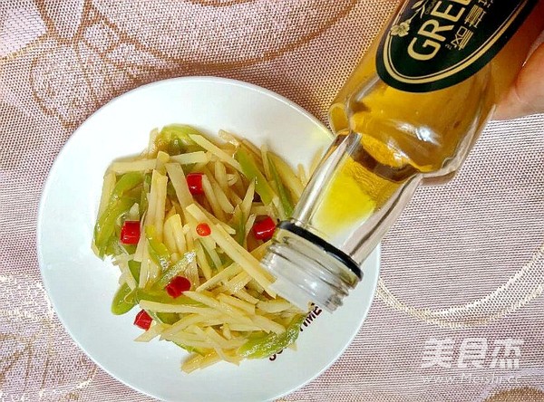 Green Pepper and Potato Shreds recipe