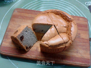 Red Wine Raisin Chiffon Cake recipe