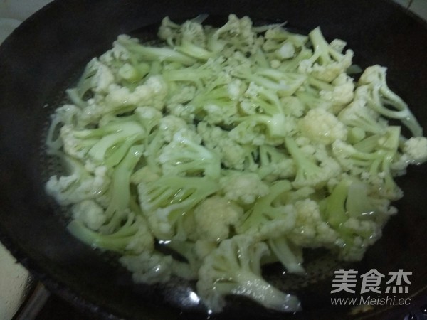 Vegetarian Stir-fried Organic Cauliflower recipe