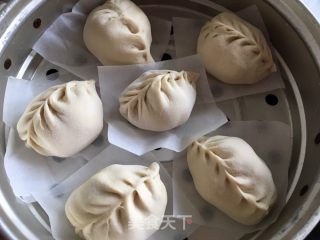 Noodles Diced Pork Bun recipe