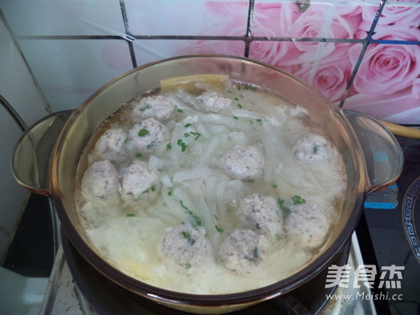 White Radish Fish Ball Soup recipe