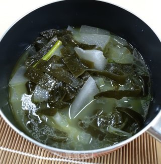 Winter Melon Seaweed Soup recipe