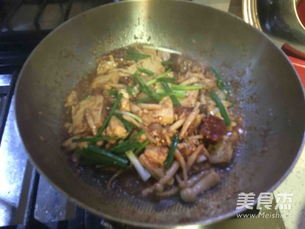 Braised Tofu with Crab Mushroom and Braised Pork recipe